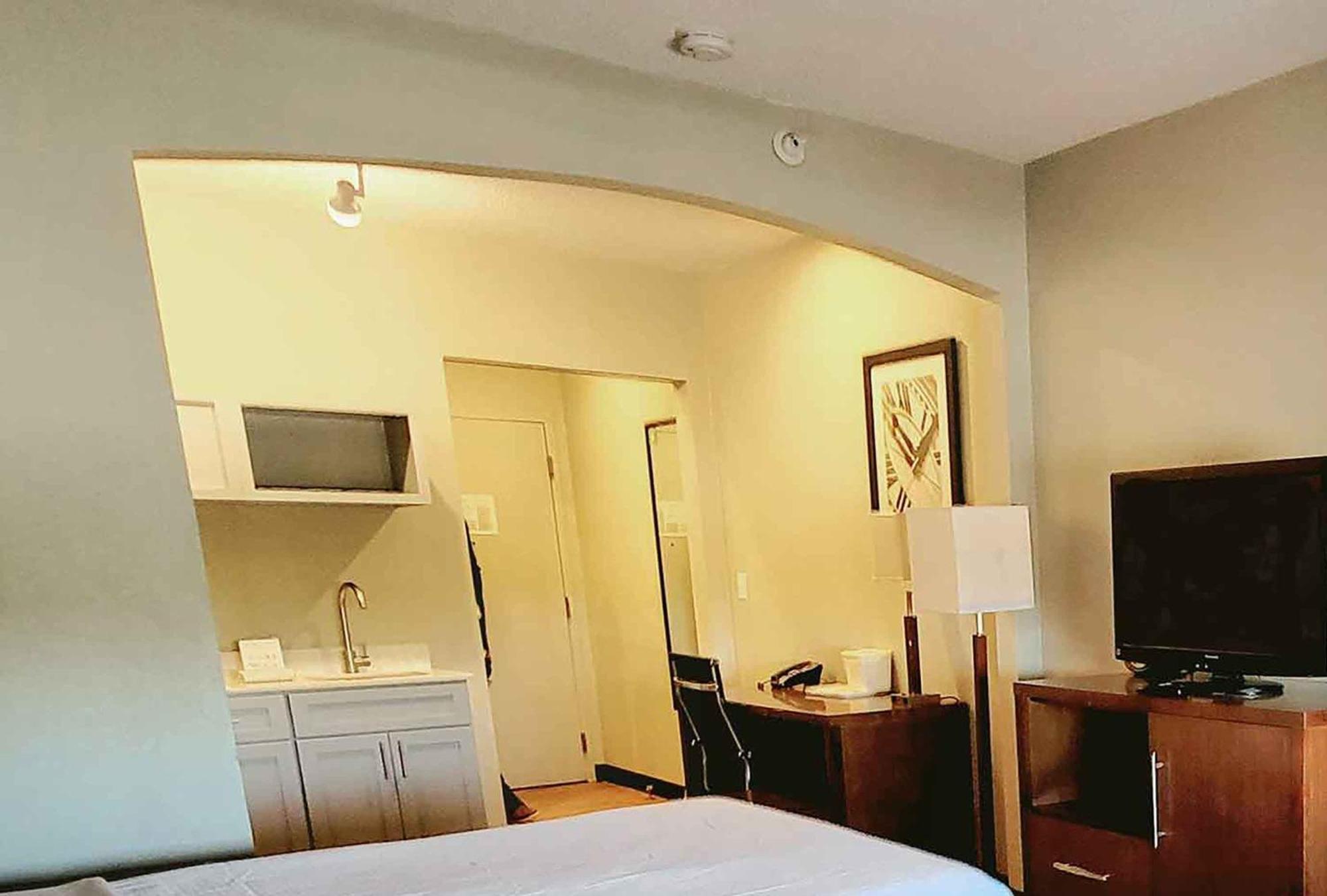 Extended Stay America Suites - Buffalo - Airport ชีคโทวากา ภายนอก รูปภาพ