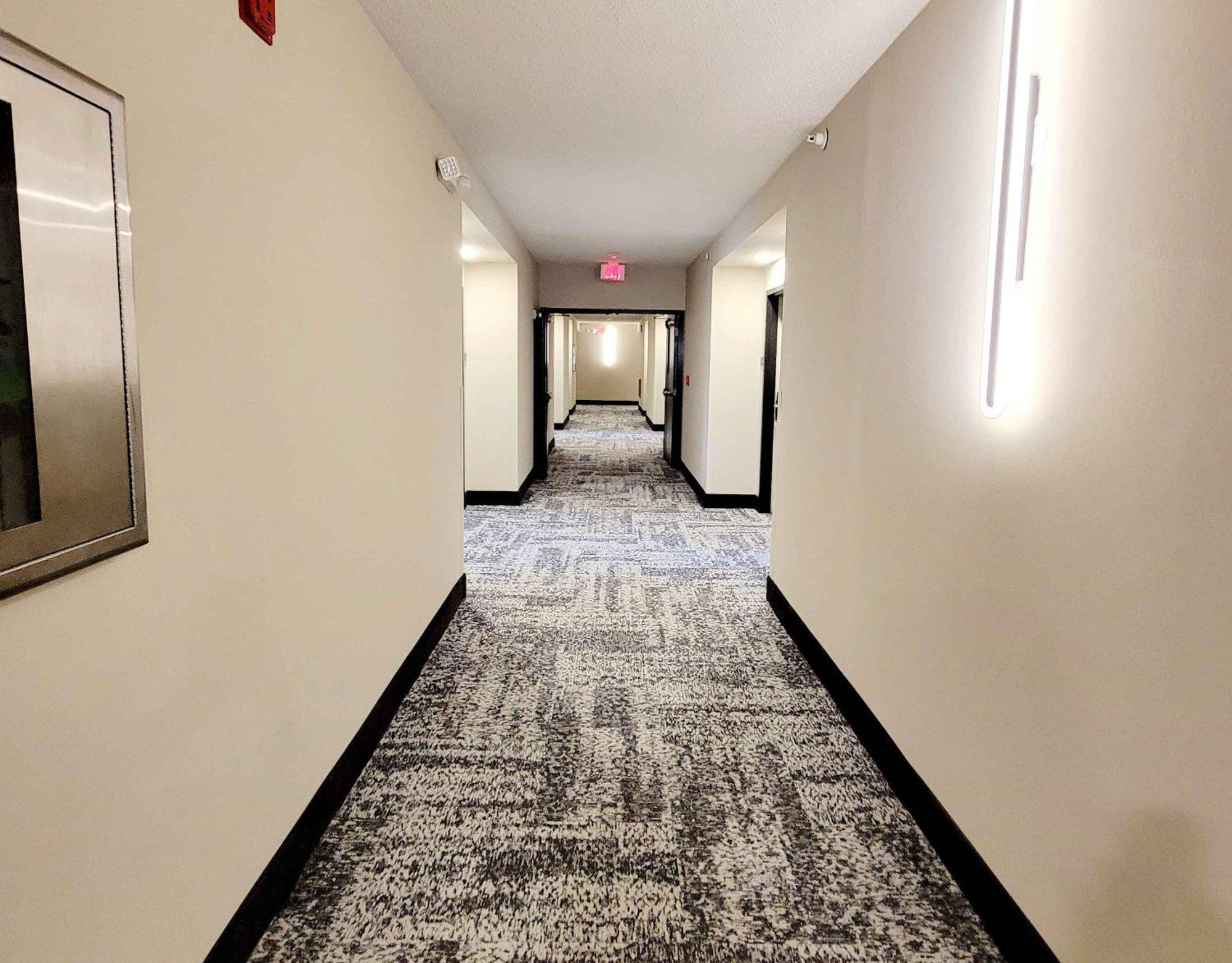 Extended Stay America Suites - Buffalo - Airport ชีคโทวากา ภายนอก รูปภาพ