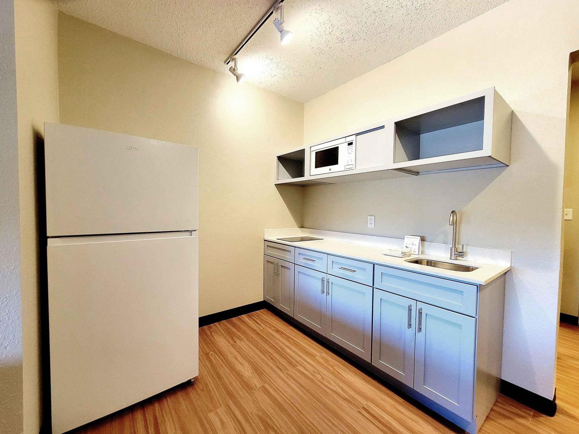 Extended Stay America Suites - Buffalo - Airport ชีคโทวากา ภายนอก รูปภาพ
