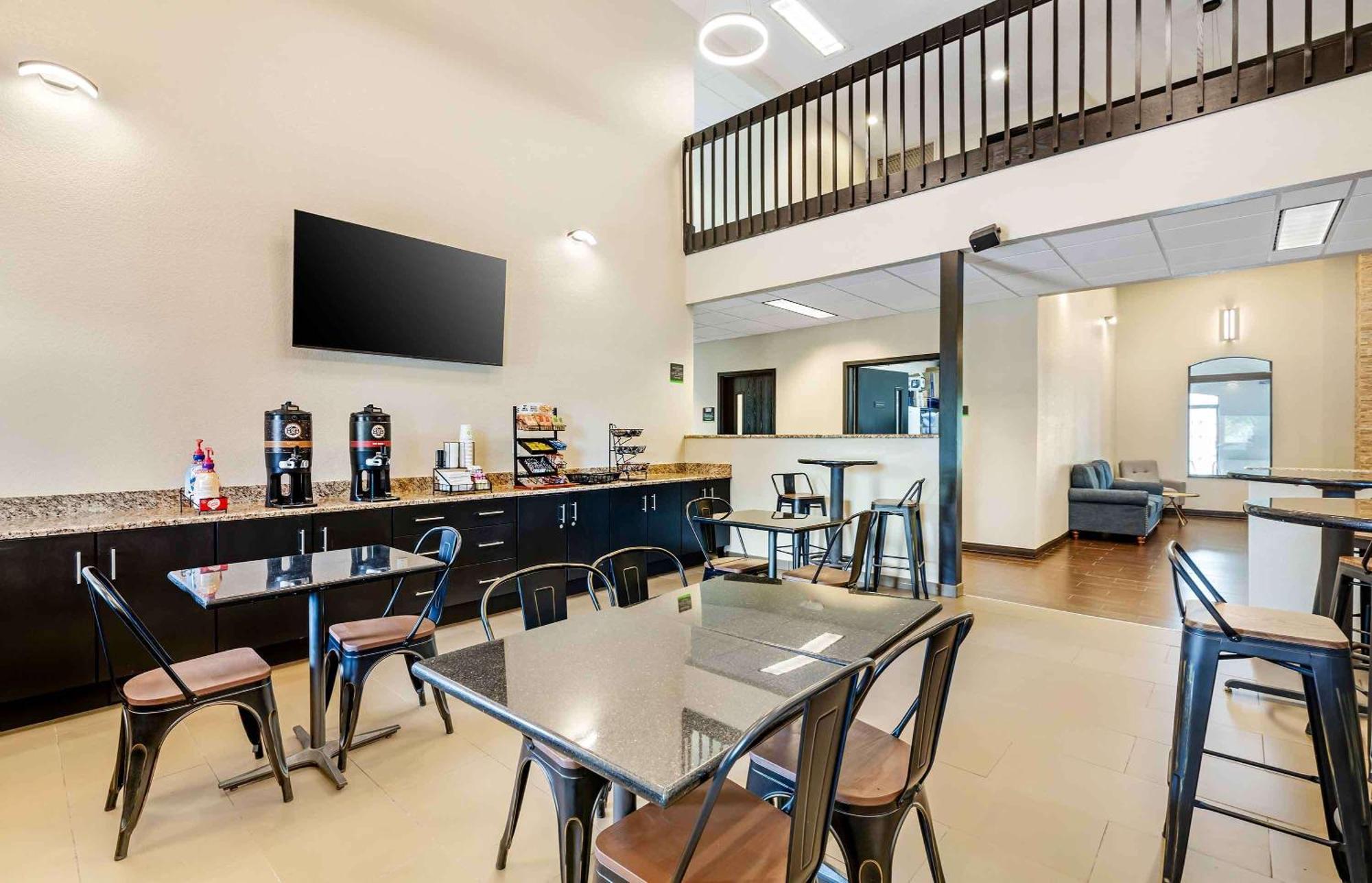 Extended Stay America Suites - Buffalo - Airport ชีคโทวากา ภายนอก รูปภาพ