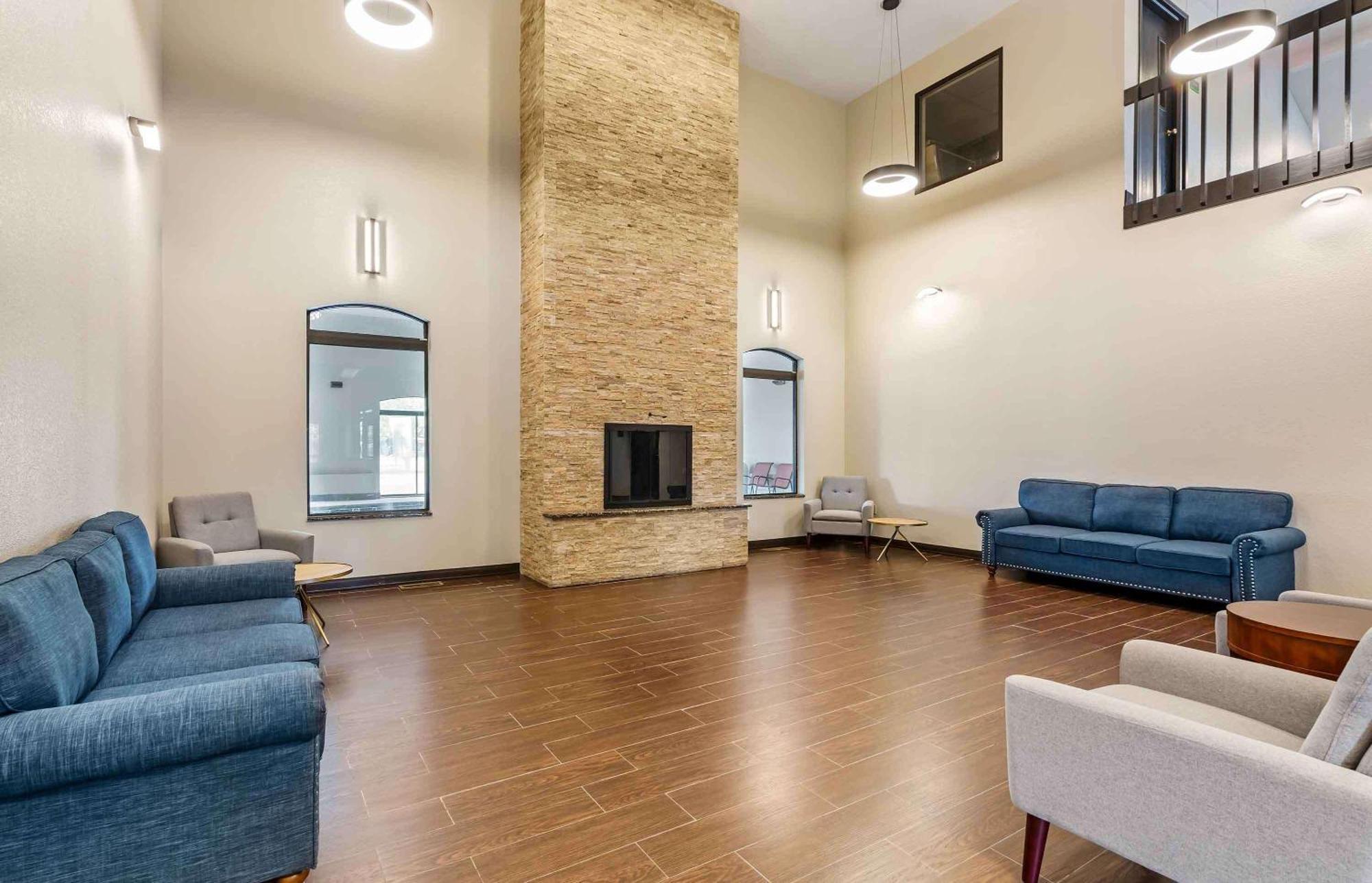 Extended Stay America Suites - Buffalo - Airport ชีคโทวากา ภายนอก รูปภาพ