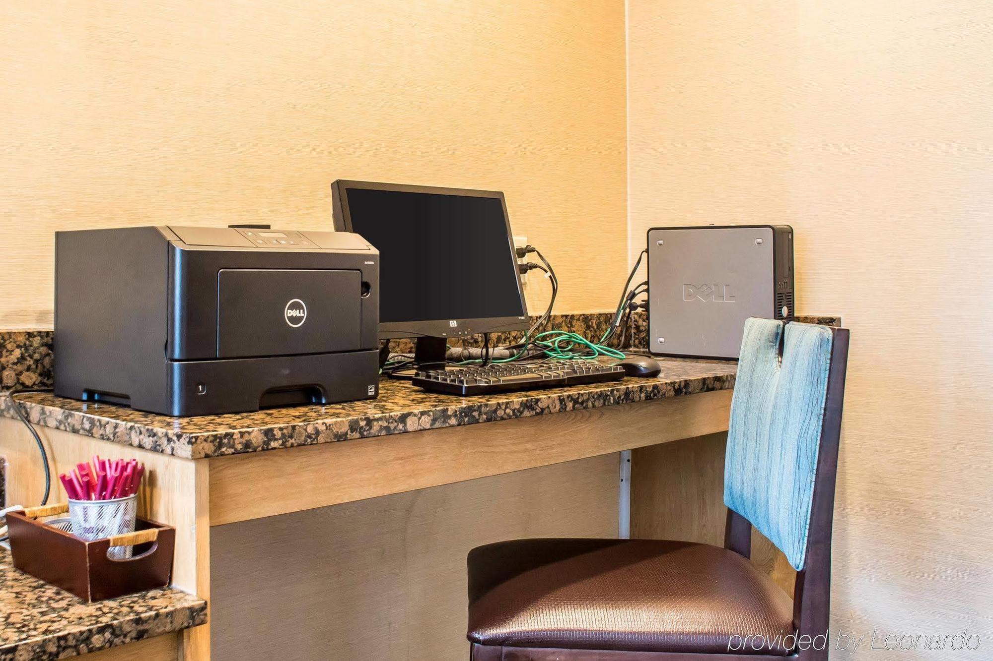 Extended Stay America Suites - Buffalo - Airport ชีคโทวากา ภายนอก รูปภาพ