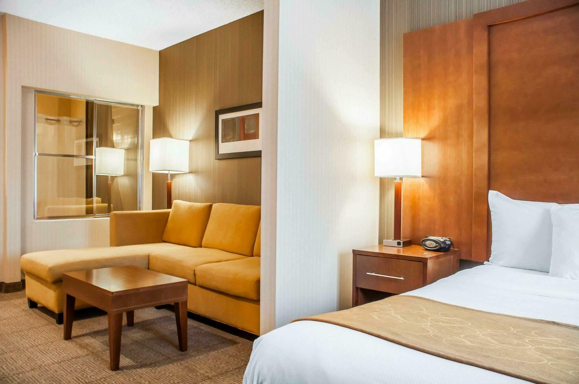 Extended Stay America Suites - Buffalo - Airport ชีคโทวากา ภายนอก รูปภาพ