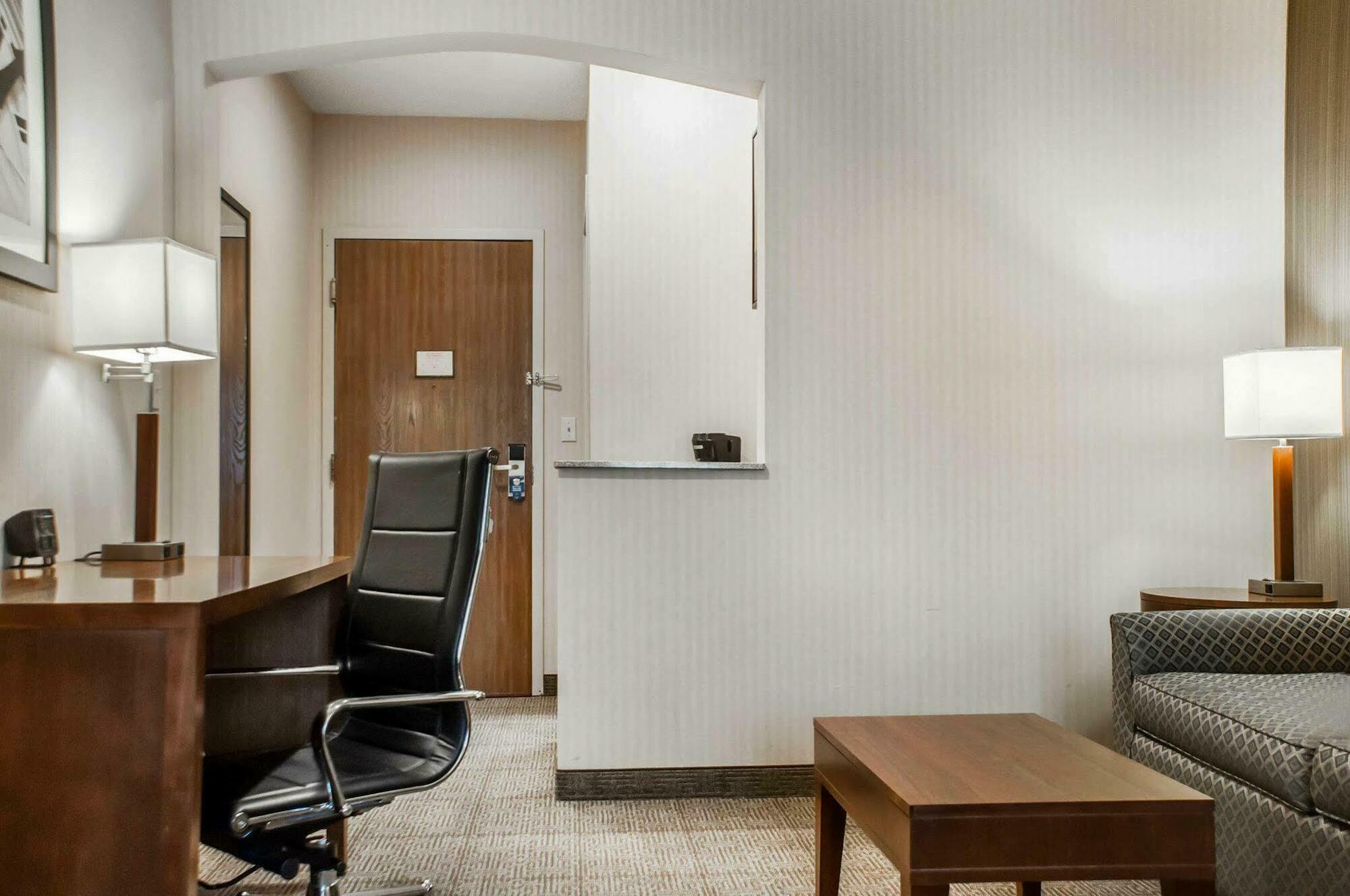 Extended Stay America Suites - Buffalo - Airport ชีคโทวากา ภายนอก รูปภาพ